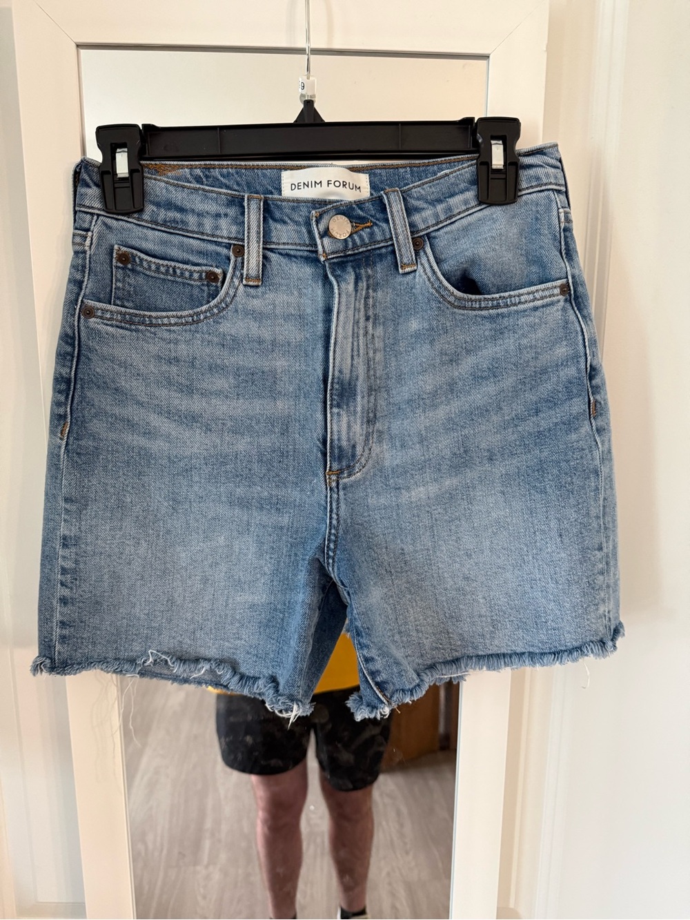 Denim Forum The ’50s Arlo Mid Thigh Denim Shorts High Rise Blue Size 27 - Picture 2 of 6